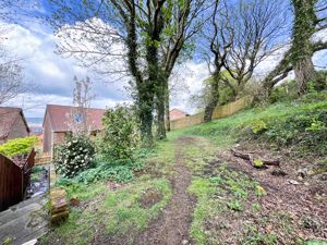 Photo 13- click for photo gallery